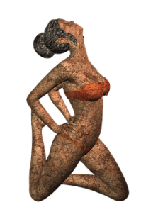 sculpture femme fine en maillot de bain